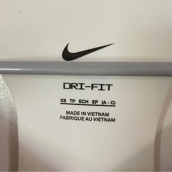 NWT Nike Alpha Women's High-Support Padded Zip-Front Sports Bra | Size: XS - Picture 4 of 6